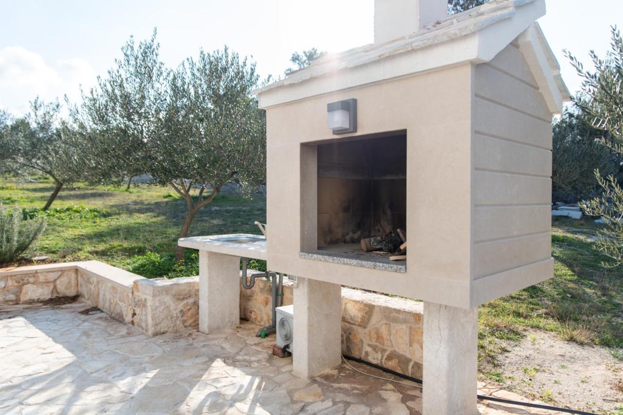Villa Mista Sutivan Kültér fotó