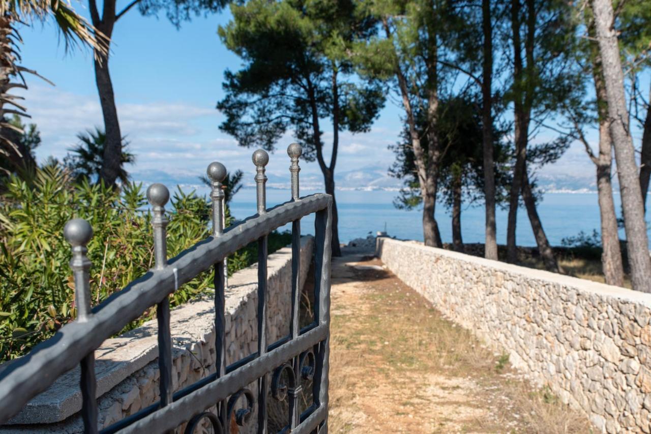 Villa Mista Sutivan Kültér fotó
