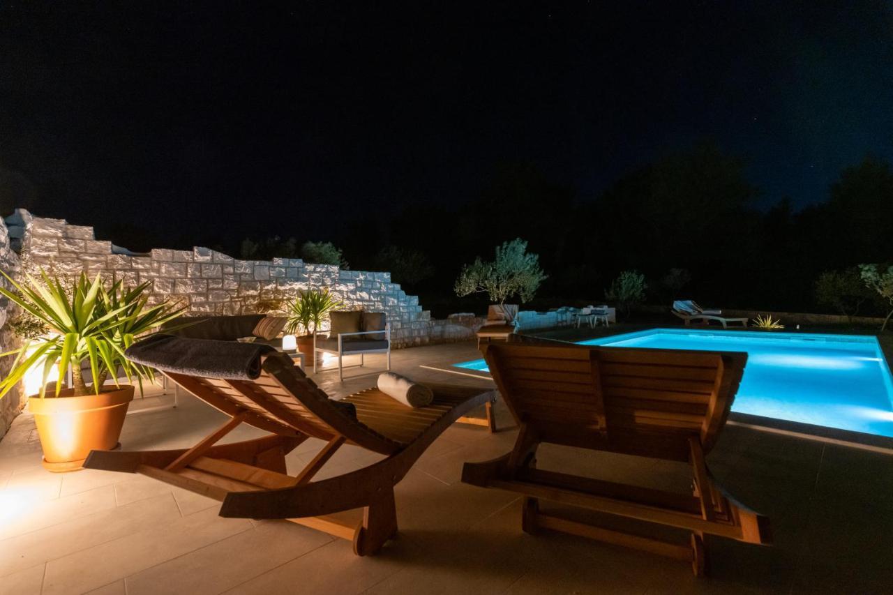 Villa Mista Sutivan Kültér fotó